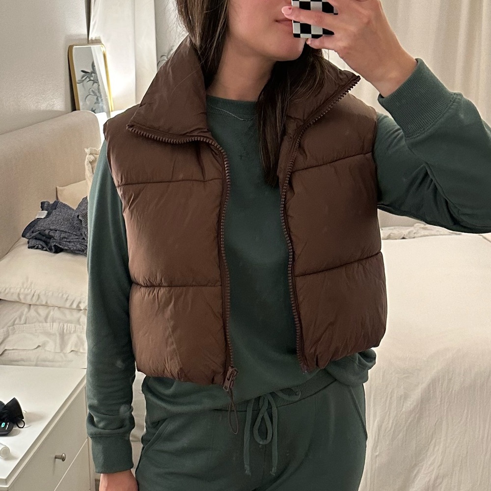 Amazon Cropped Puffer Vest